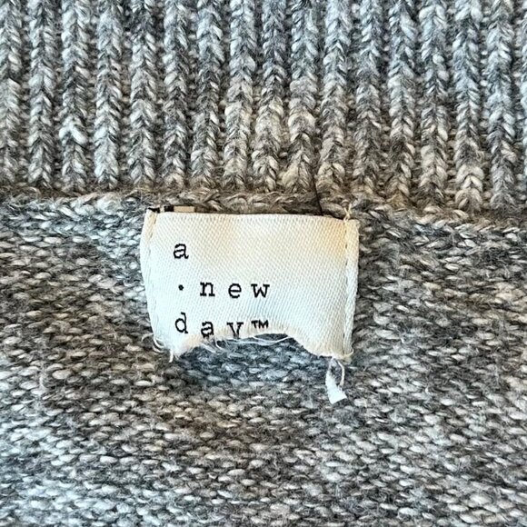 a new day Women's V-Neck Sweater Gray Cotton/Acrylic Blend Size L - Picture 3 of 5